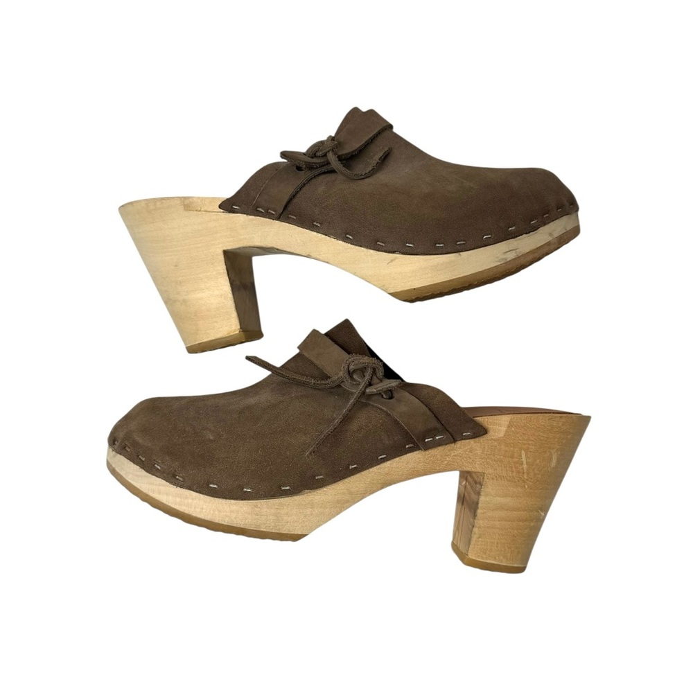 Bryr | High Heeled Clogs in Suede 35